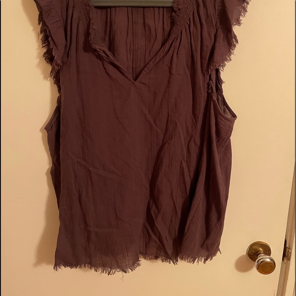 Women's Frayed Sleeveless Top - Purple - Picture 2 of 3